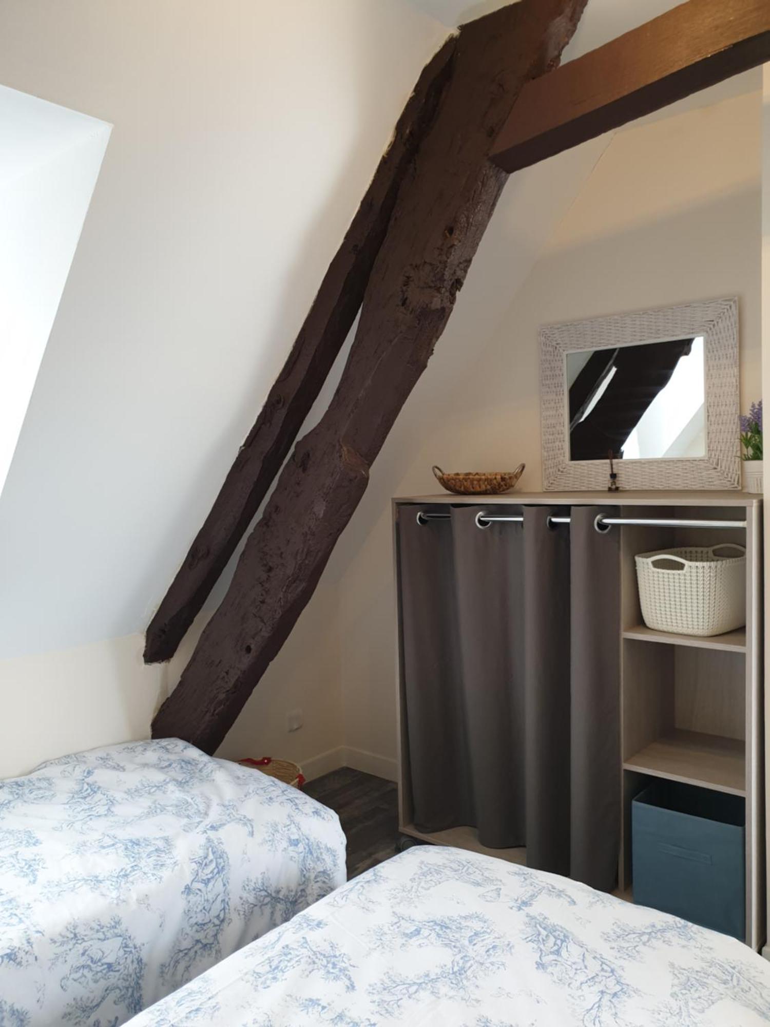 Bed and Breakfast Le Petit Dragon Plumaudan Habitación foto